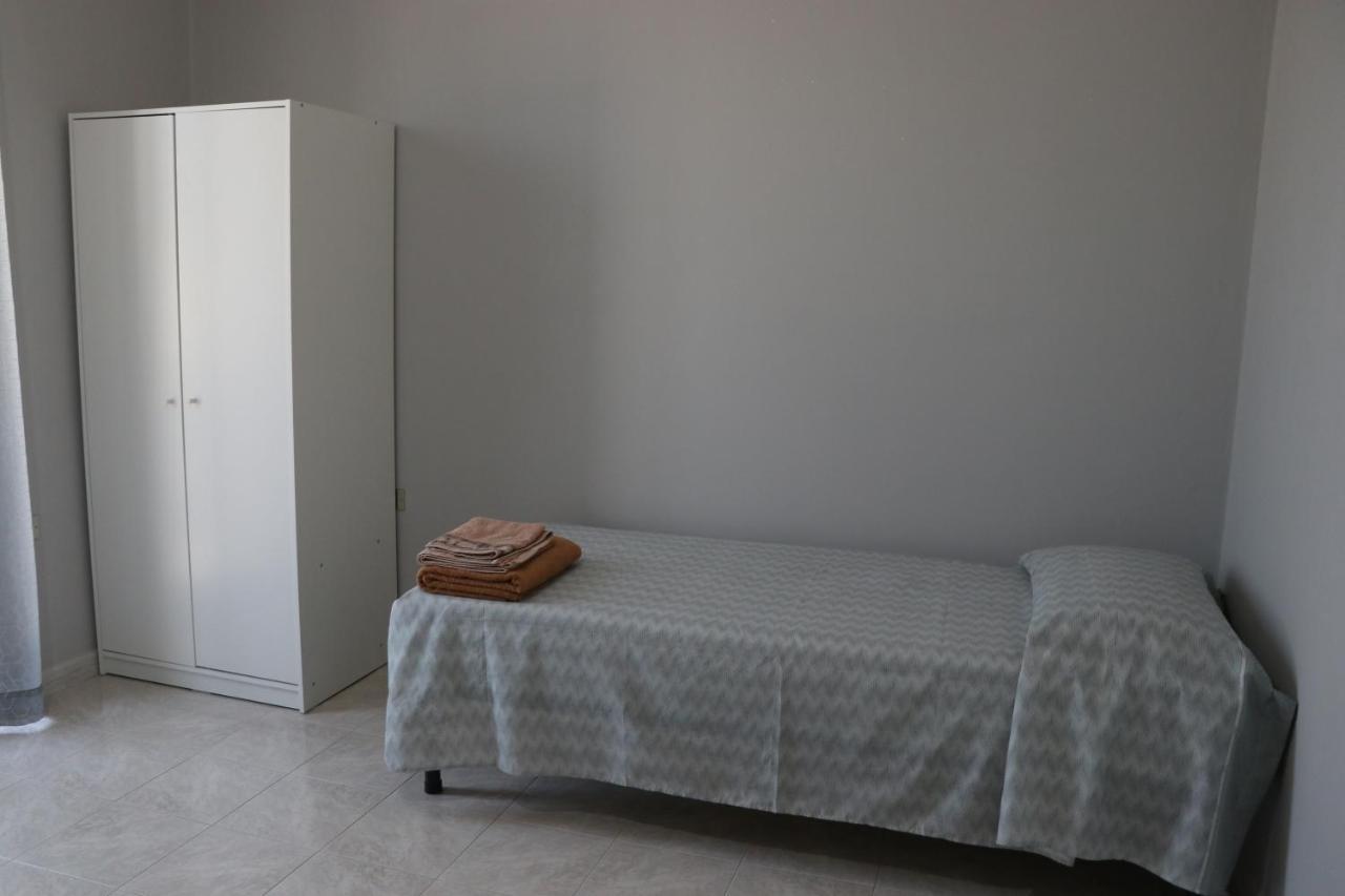 Casa Degli Ulivi Con Parcheggio Privato Apartment Muro Lucano Bagian luar foto